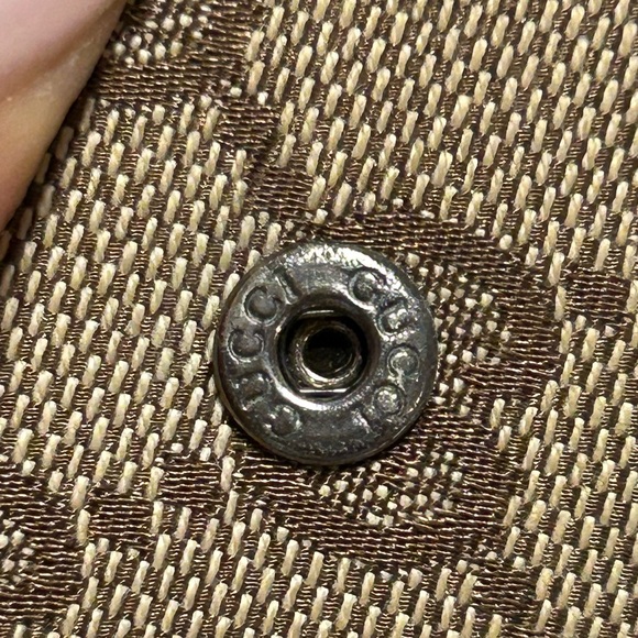 Gucci GG Canvas Compact Wallet - Picture 12 of 16